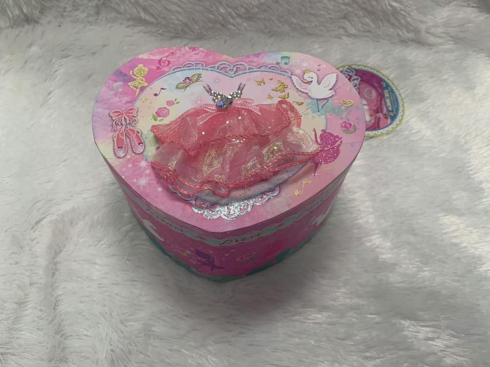 Pecoware Heart Shape Musical Jewelry Box | Musical Jewelry Box for 5 Years+ - Image 4